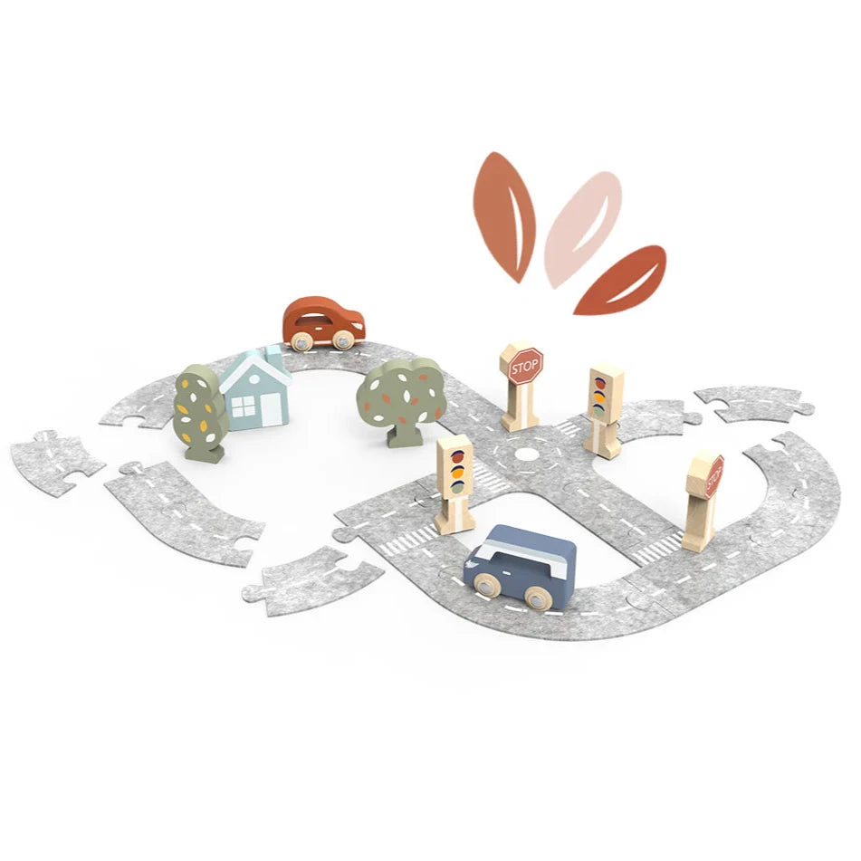 Circuit voitures en bois et feutrine