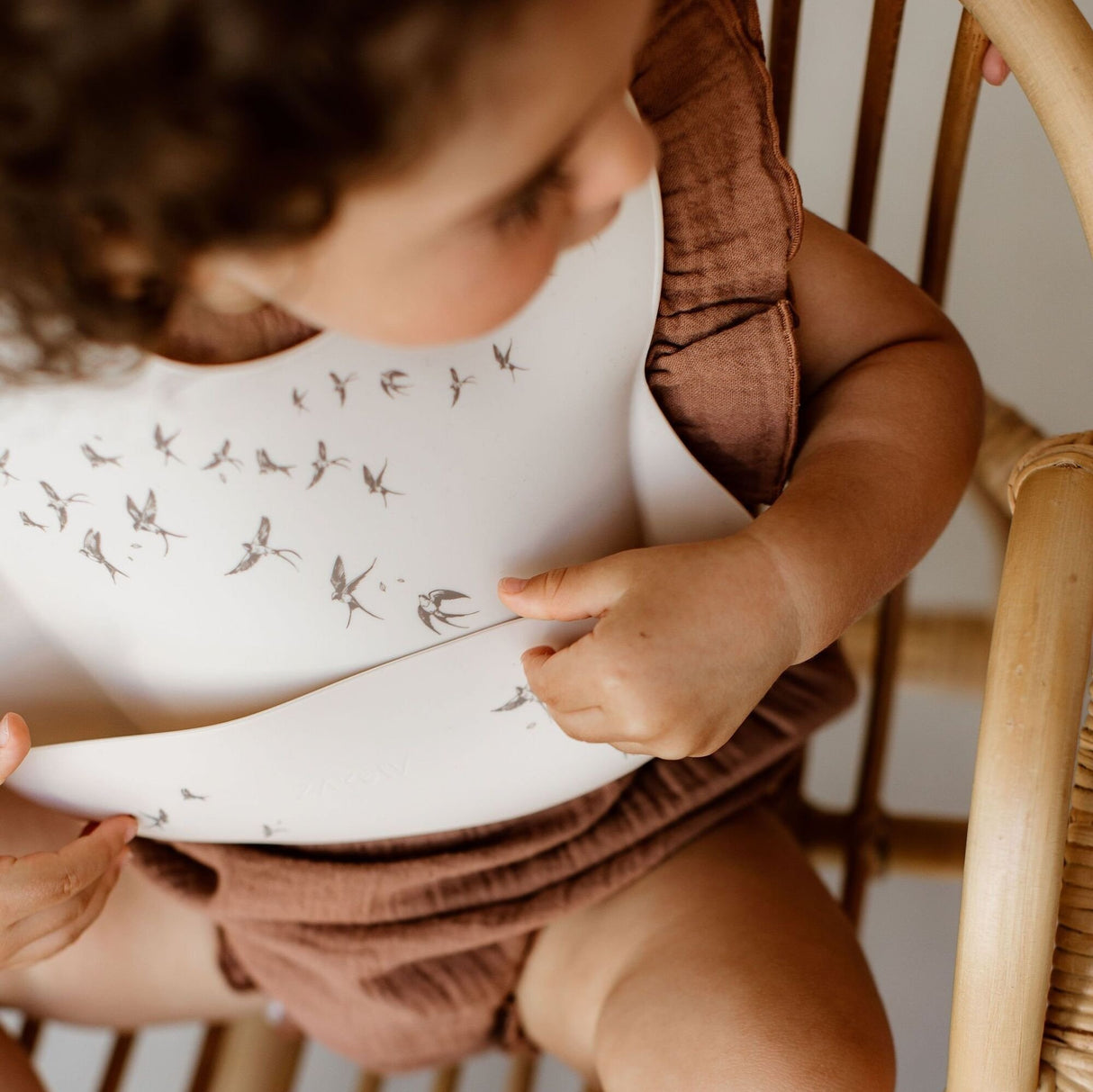 Bavoir silicone hirondelles