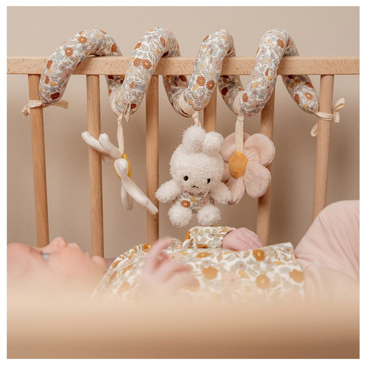 Spirales d'activités Miffy - Vintage Little Flowers