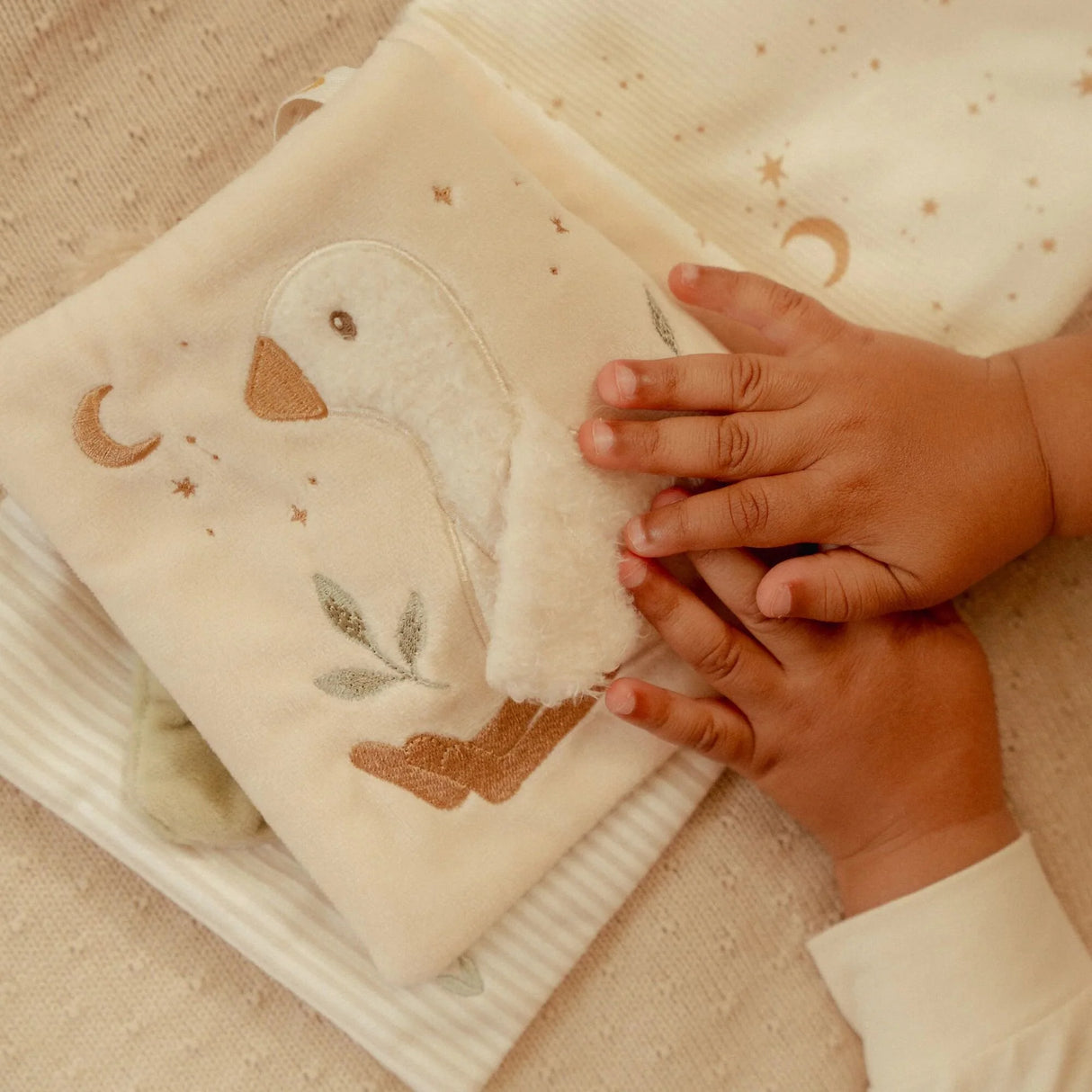 Livre d'éveil tissu - Newborn