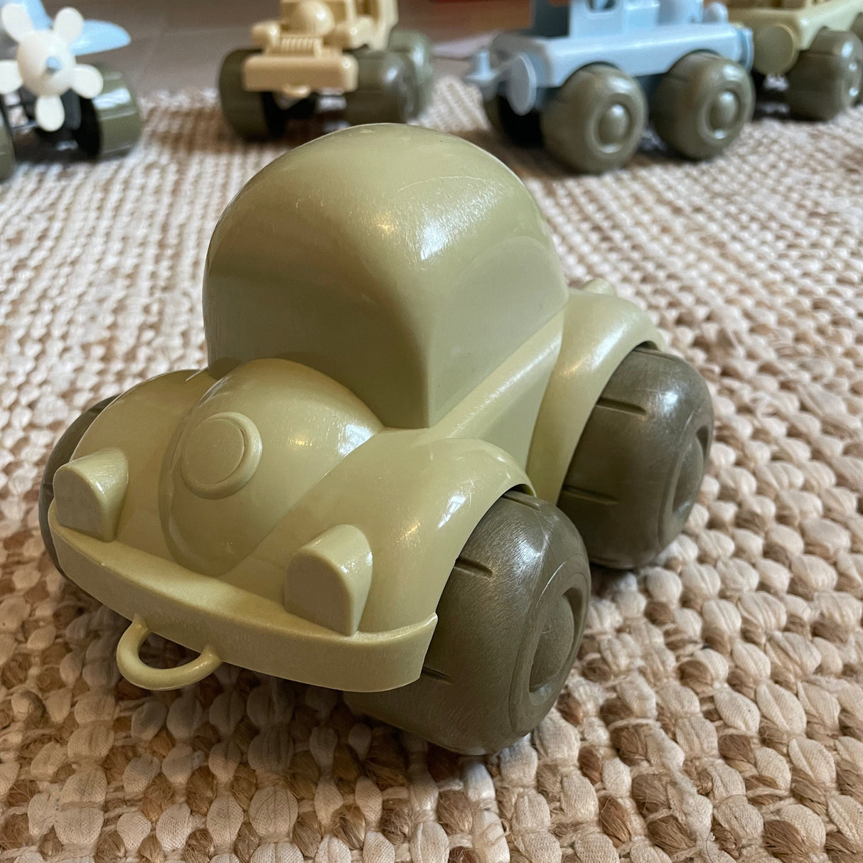 Véhicule bébé résistant bioplastique