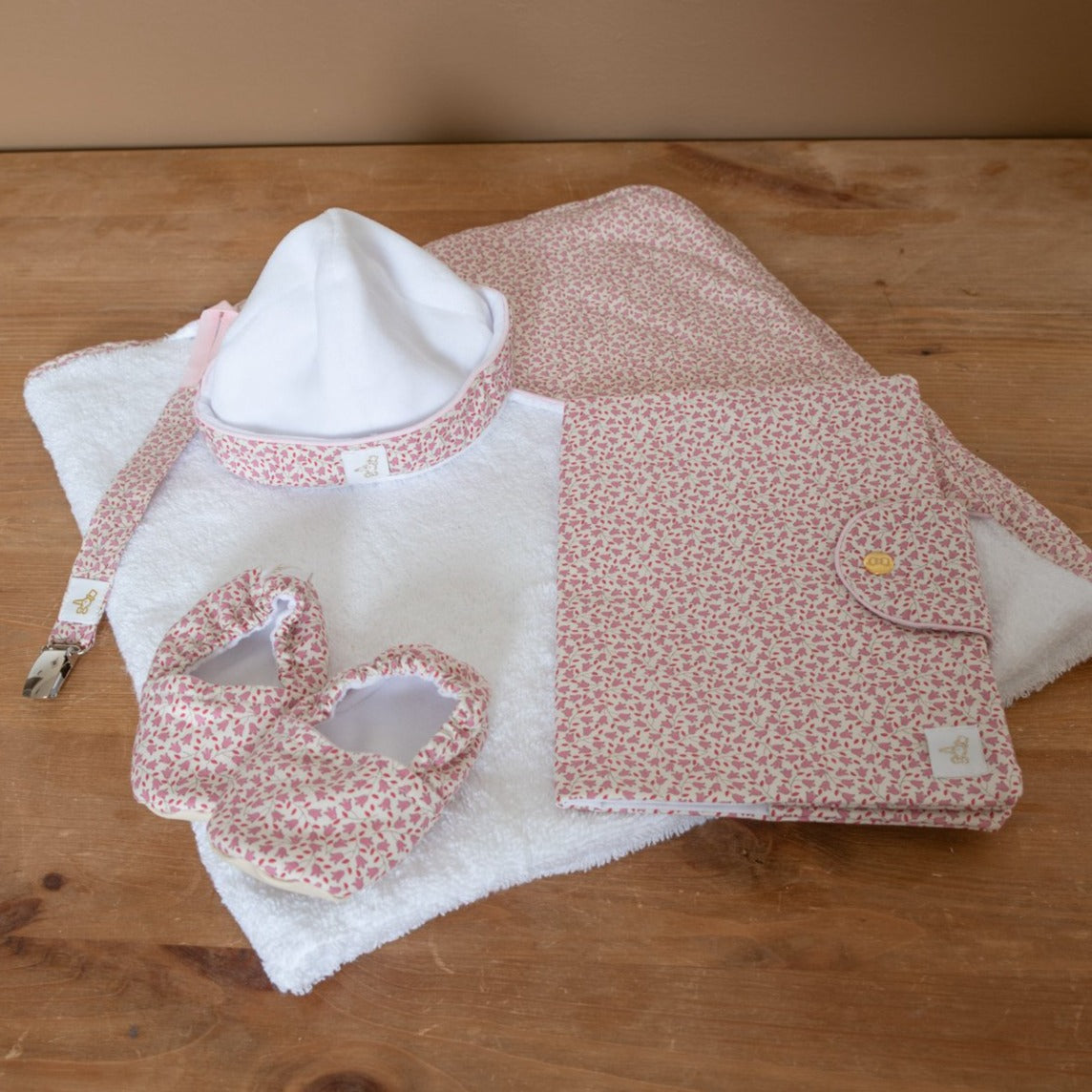 Protège carnet de santé Lilas