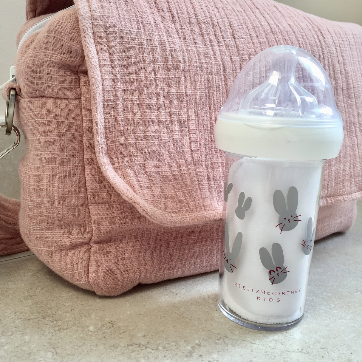 Biberon lapin gris 210ml - tétine 6 mois +