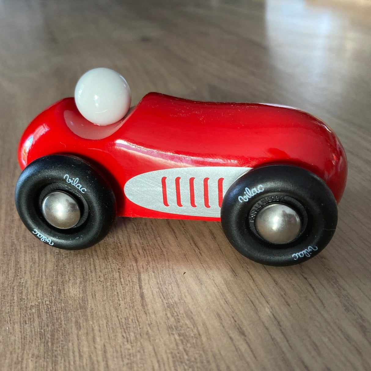 voiture bois rouge Vilac made in France