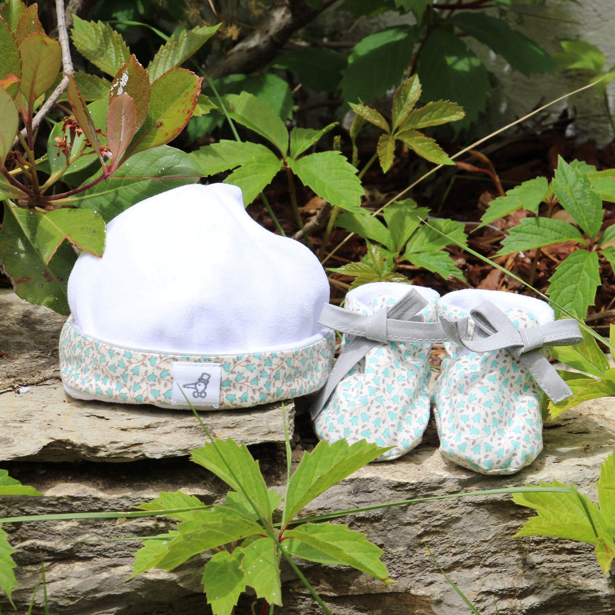 Bonnet naissance Lys