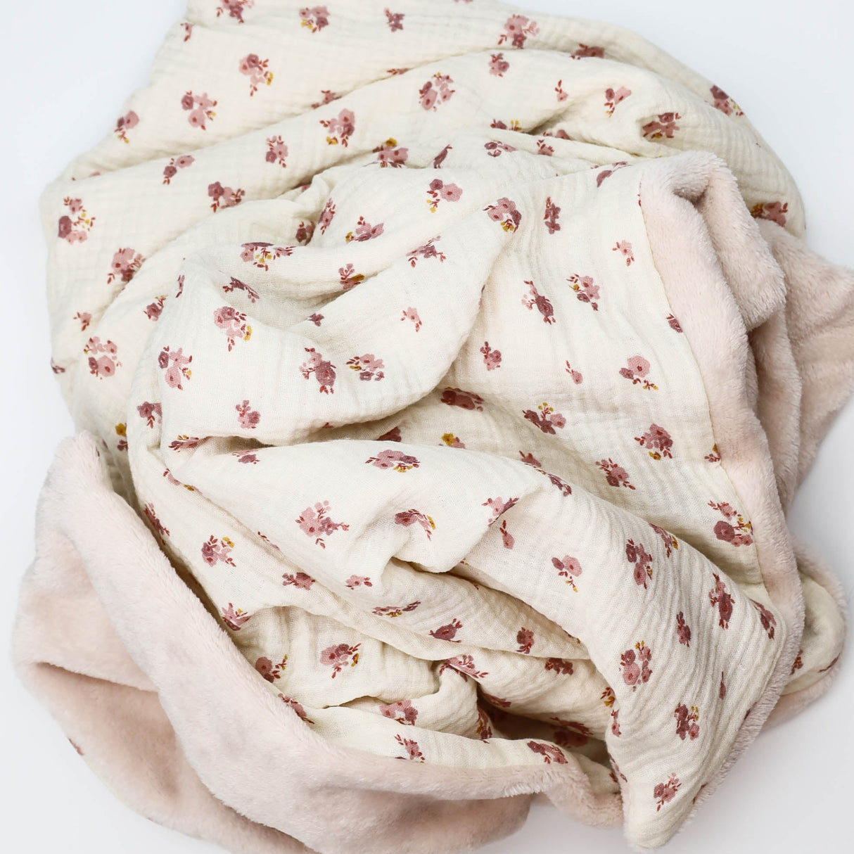 Couverture hiver petites fleurs roses