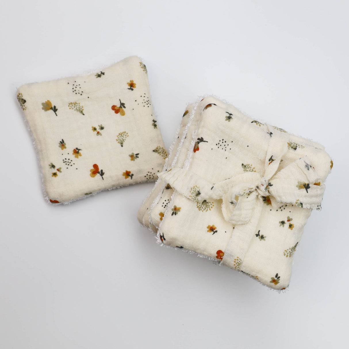 Lingettes lavables fleurs et hérissons