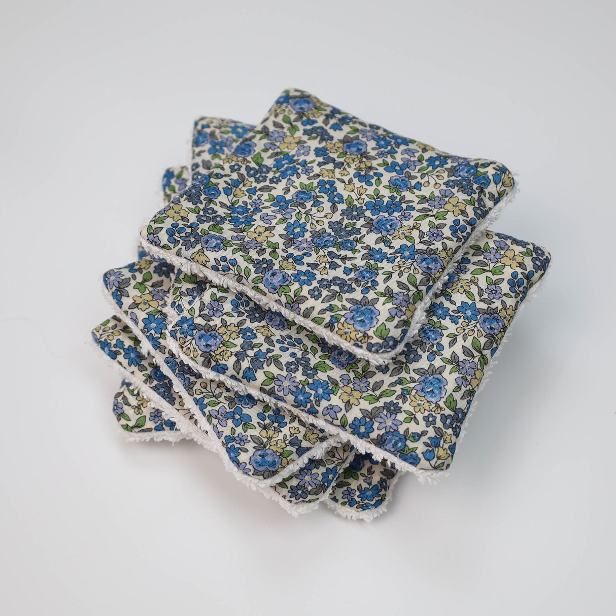 Lingettes lavables fleurs bleu et beige