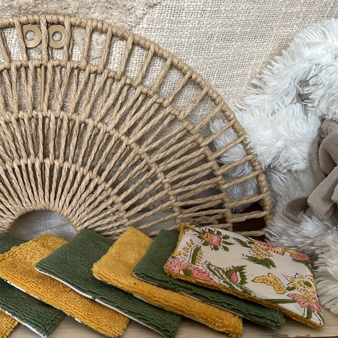 Lot de lingettes lavables animaux fleurs jaunes et vertes