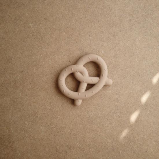 Anneau de dentition bretzel