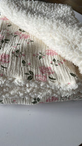 Couverture belle rose pilou