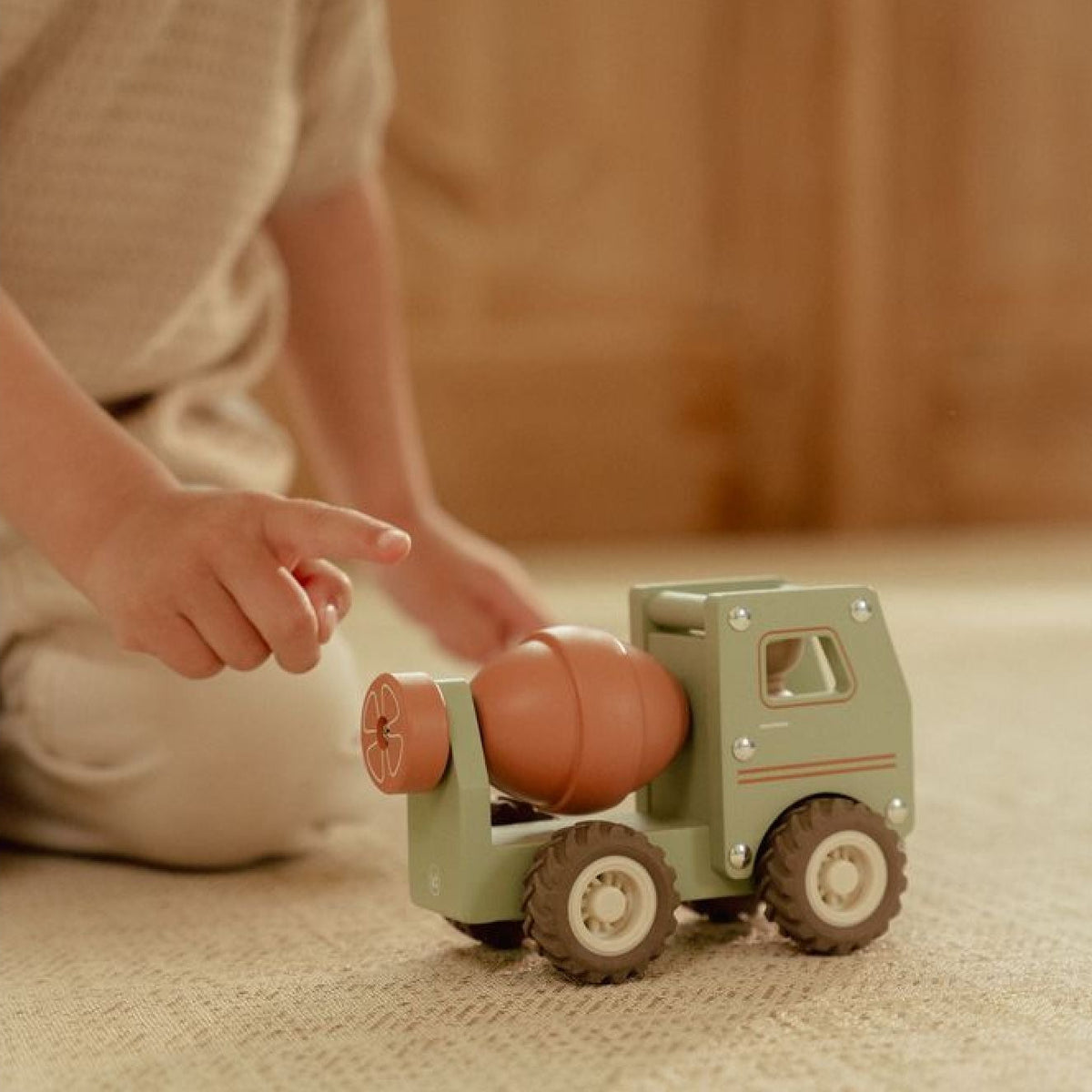 Camion toupie en bois FSC