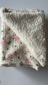 Couverture belle rose pilou