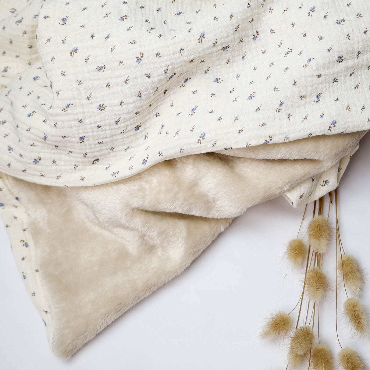 Couverture bébé hiver bouton bleu made in france chouberry