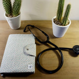 Protège carnet de santé Lys