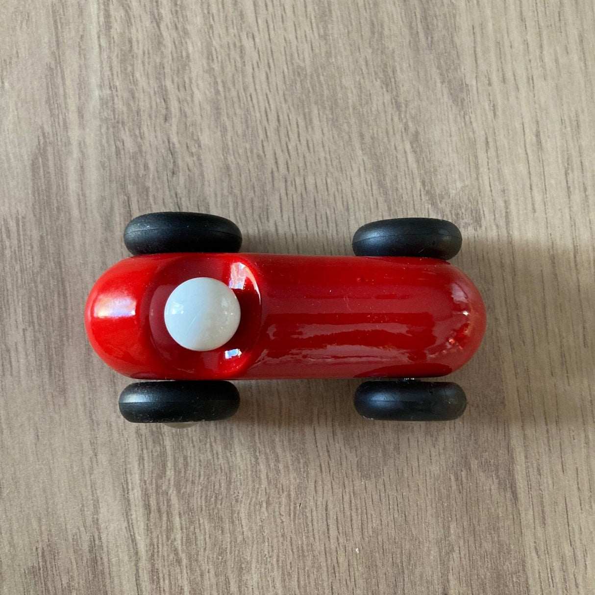 Voiture bois rouge Vilac made in france