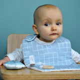 Bavoir carreaux bleus