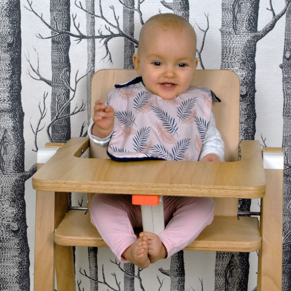 bavoir motif feuillage rose repas bebe