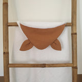 Cape de bain oreilles camel